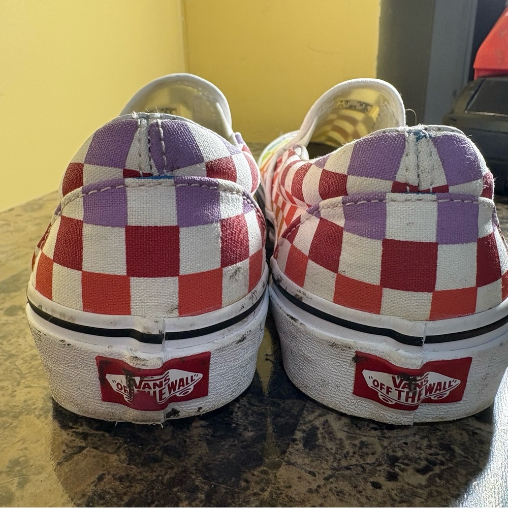 Vans Multicolor Checkered Slip-On Shoes - Picture 3 of 4